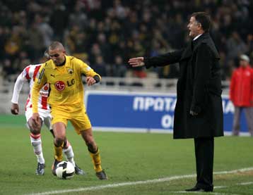 Η επιστροφή του «ασώτου» Τζιμπούρ με τις… ευλογίες του Μπάγεβιτς