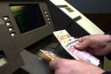 Σε «κακή κατάσταση» βλέπουν οι εννέα στους δέκα Έλληνες την οικονομία της χώρας