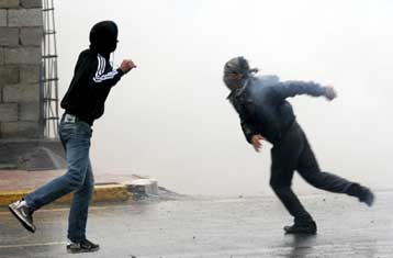 Δύο Κούρδοι σκοτώθηκαν σε συγκρούσεις με «αγανακτισμένους» Τούρκους