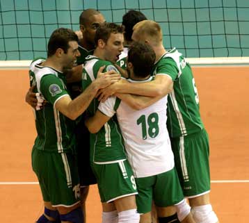 Πιατσέντσα… όπως Γιαστρέμπσκι και ο Παναθηναϊκός πρώτος με 3-1 σετ