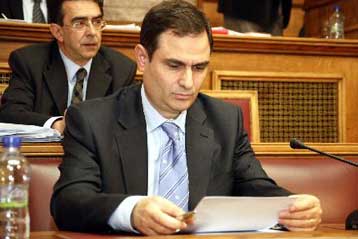 Την πρόταση για απευθείας διάθεση «λαϊκών» ομολόγων εξετάζει το υπ.Οικονομικών