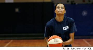 Θα… σουτάρει στην Αυστραλία η Μάριον Τζόουνς