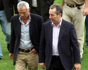 Ενδιαφέρον για Τζιμπούρ, αλλά το βλέμμα στον Ολυμπιακό