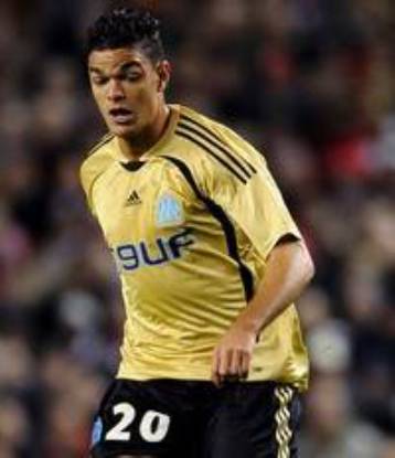 Ο Ολυμπιακός επιβεβαίωνει τις επαφές για τον Μπεν Αρφά, όχι όμως και τη συμφωνία