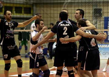 ΕΑΠ και ΠΑΟΚ έκαναν «πάρτι» στις έδρες ΠΑΟ και Αρη αντίστοιχα με νίκες στο τάι μπρέικ