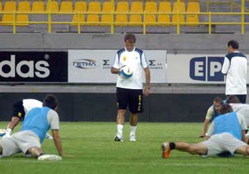 Σενάρια για Μπάγεβιτς και «όχι» για Μαϊστόροβιτς