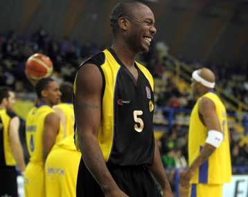 Πέρασε και από το Περιστέρι το επιβλητικό Μαρούσι