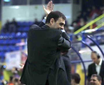 Τα παράπονα του Σκουρτόπουλου και το λήξαν επεισόδιο με Μπαρτζώκα