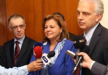 Έριδες κυβέρνησης – τραπεζών για υπερχρεωμένα νοικοκυριά και ρευστότητα