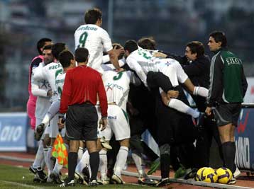 Ο Λεβαδειακός εύκολα 3-0 τη Λάρισα με την «βοήθεια» του Μάλαρζ