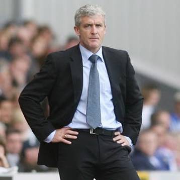 Παρελθόν ο Χιούζ από την Μάντσεστερ Σίτι, Μαντσίνι ο διάδοχος