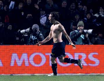 Η Μπορντό έστειλε… μήνυμα στον Ολυμπιακό με «τεσσάρα» επί της Λοριάν