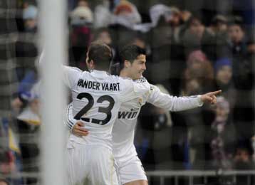 Η Χετάφε έσπασε το… απόρθητο της Σεβίλης, η Ρεάλ «γάζωσε» τη Σαραγόσα