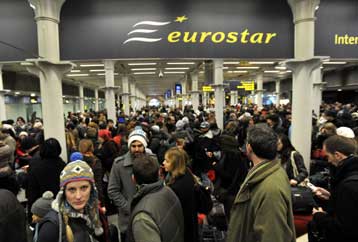 Ακινητοποιημένες παραμένουν οι αμαξοστοιχίες της Eurostar