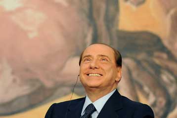 Και στην Ισπανία εξαπλώνει την «αυτοκρατορία επικοινωνίας» του ο Σ.Μπερλουσκόνι