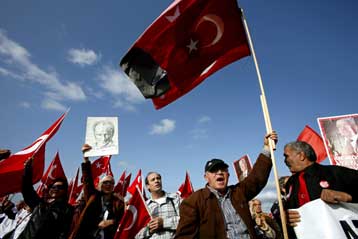 Αυτοκτόνησε Τούρκος αξιωματικός κατηγορούμενος στην υπόθεση Εργκένεκον