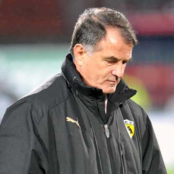 Ο Βλάχος ζήτησε σεβασμό και ο Μπάγεβιτς ανάληψη ευθυνών