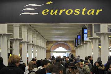 Ξεκινά έρευνες η Γαλλία για τις αιτίες που καθήλωσαν τα τρένα Eurostar