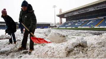 Αναβολή στο Γουίγκαν-Μπόλτον λόγω πάγου στον… δρόμο