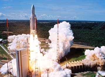 Επιτυχής εκτόξευση του στρατιωτικού δορυφόρου παρατήρησης Γης HELIOS-IIB