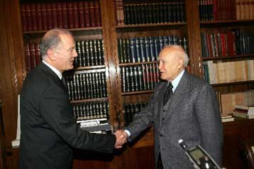 Η κατάσταση της οικονομίας στο επίκεντρο της συνάντησης Παπούλια – Προβόπουλου