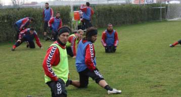 Ο Ματζουράκης εξακολουθεί να… δοκιμάζει τον Αντρέου για την Ξάνθη