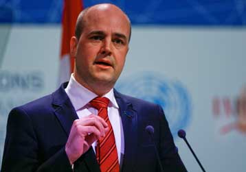 H Eλλάδα ασκεί πιέσεις στο ευρώ, εκτιμά ο Σουηδός πρωθυπουργός