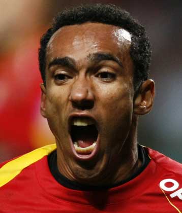 «Χτύπησε» ξανά στην εκπνοή ο Εντουάρντο, νίκησε η Λανς