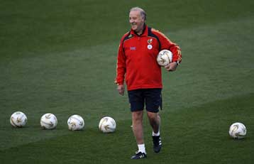 Με τον Ντελ Μπόσκε ως το 2012 η Εθνική Ισπανίας