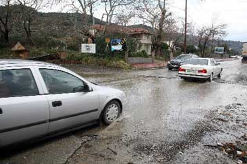 Τα Τέμπη «έκοψαν στη μέση» το νομό Λάρισας