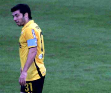 «Νιώθουμε σαν ερασιτέχνες» δήλωσε ο Νίκος Γεωργέας