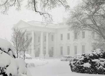 Χάος στις μετακινήσεις στις ΗΠΑ προκαλεί η σφοδρή κακοκαιρία