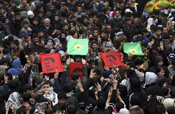 Στη φυλακή 23 ηγετικά στελέχη των Κούρδων της Τουρκίας για «σχέσεις» με αντάρτες