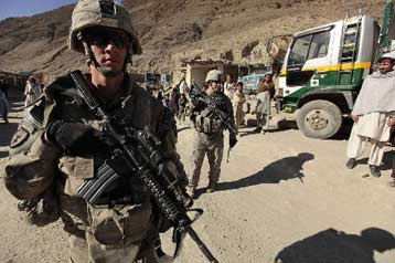 Εντείνονται οι αντιτρομοκρατικές επιχειρήσεις από το στρατό των ΗΠΑ στο Αφγανιστάν