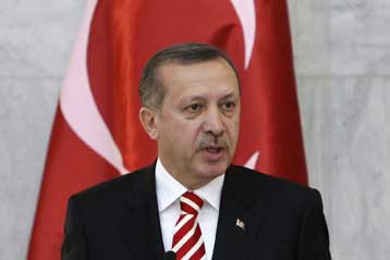 Προσπάθεια εκτόνωσης της έντασης μεταξύ στρατού και κυβέρνησης από τον Ερντογάν