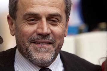 Νέος γύρος προεδρικών εκλογών στην Κροατία με προβάδισμα του Ίβο Γιοσίποβιτς