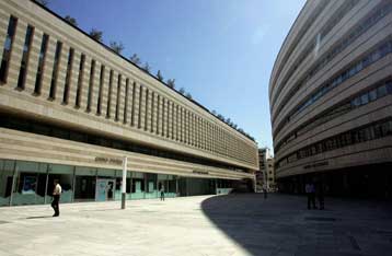 Έκρηξη στο κτίριο της Εθνικής Ασφαλιστικής στη Συγγρού