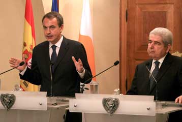 «Περιμένουμε ουσιαστική τουρκική συμβολή για λύση του Κυπριακού» λέει ο Δ.Χριστόφιας