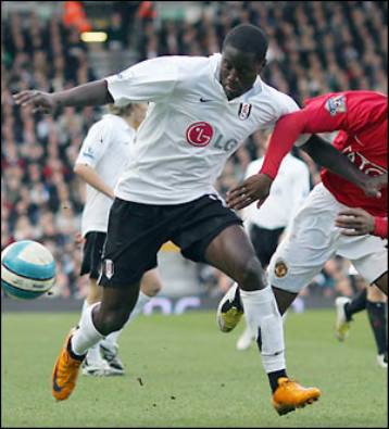 Ο Αρης εξετάζει την απόκτηση του Αμερικανού φορ Έντι Τζόνσον της Φούλαμ