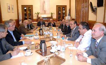 Ετήσια συλλογική σύμβαση και αύξηση σε ευρώ στους κατώτατους μισθούς διεκδικεί η ΓΣΕΕ