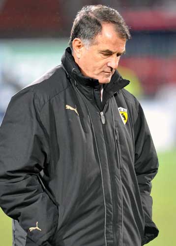 Το πλάνο των μετόχων για τη σωτηρία της ΑΕΚ δεν περιλαμβάνει τον Μπάγεβιτς