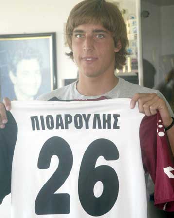 Έκλεισε τον 19χρονο Πιθαρούλη ο Πανθρακικός