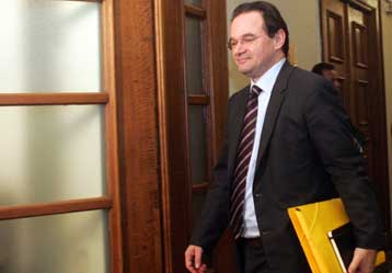 «Χρονιά προκλήσεων το 2010» με το έλλειμμα να ξεκινά από το 12,7%