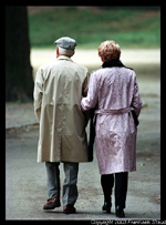 Κίνδυνος καρδιακού θανάτου για τους ηλικιωμένους που βαδίζουν αργά