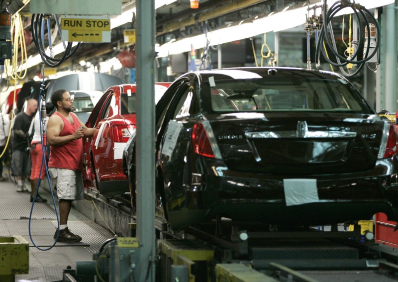 Πρόγραμμα εθελουσίας εξόδου για 41.000 εργαζόμενους της Ford στις ΗΠΑ