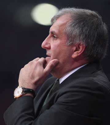 Στη μνήμη του «Ζοτς» η Σιένα, ο Σπανούλης και το triple crown