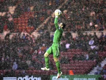 Στη Ρέντινγκ «κόλλησε» η Λίβερπουλ στο FA Cup