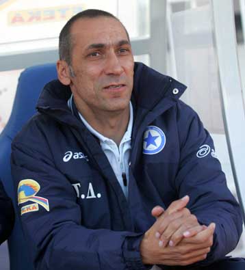 Επαγγελματίες και συγκεντρωμένους χαρακτήρισε τους παίκτες του ο Δώνης