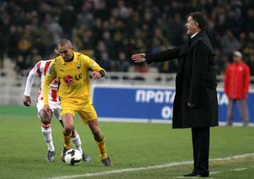 Βασικός ο Τζιμπούρ, εκτός αποστολής της ΑΕΚ ο Νέμεθ