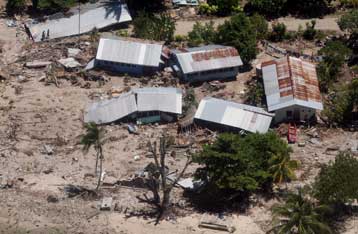 Εκατοντάδες άστεγους αφήνουν σεισμοί και τσουνάμι στα νησιά Σολομόντα